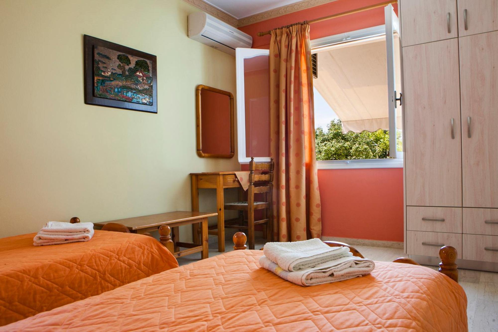 Tzivras Villa & Apartments Lassi  Zimmer foto